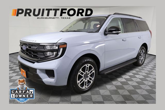 2025 Ford Expedition Active 4x4's photo