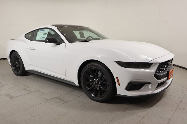 2025 Ford Mustang GT photo 2
