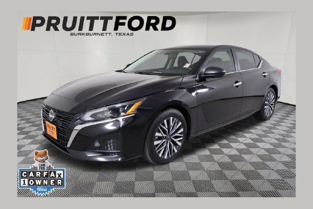 Used 2025 Nissan Altima 2.5 SV Sedan