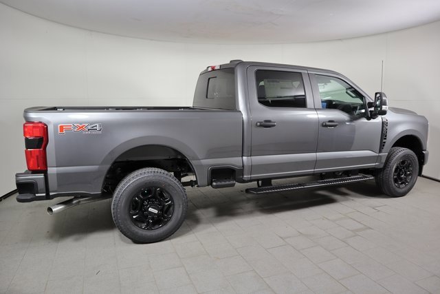 2026 Ford F-350 XL photo 4