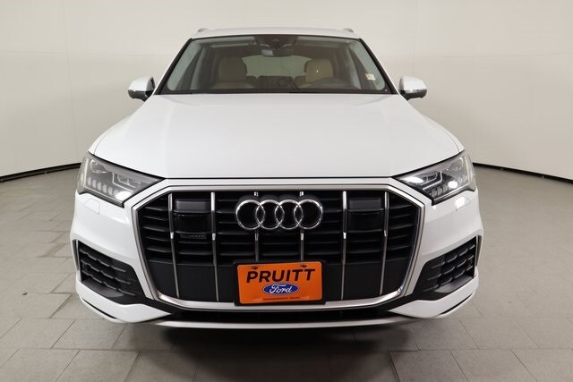 2021 Audi Q7 55 Prestige photo 2