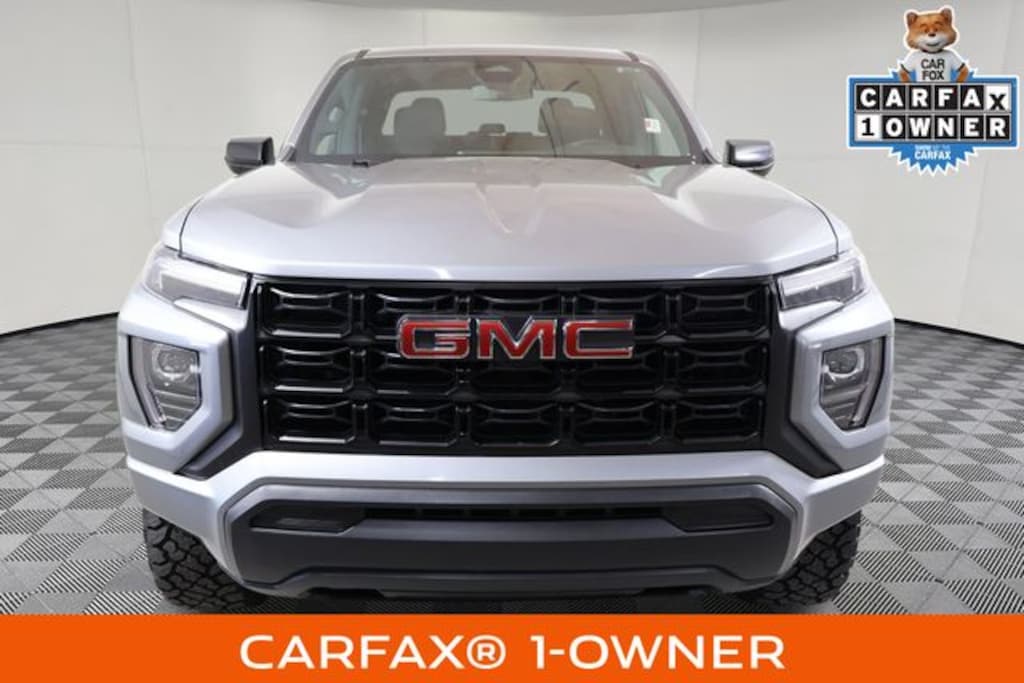 Used 2024 GMC Canyon Elevation Truck