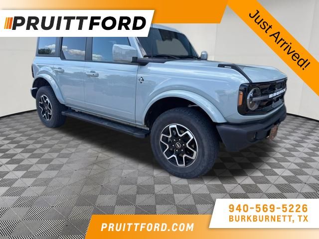 2023 Ford Bronco Outer Banks 4x4's photo