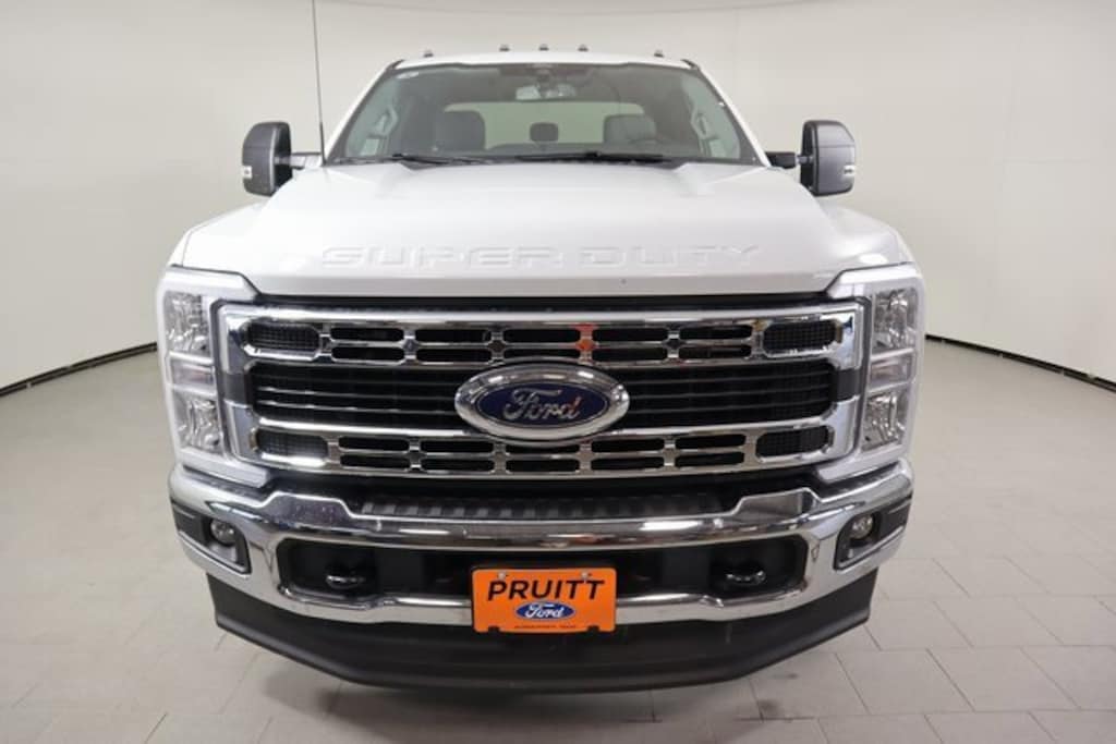 New 2025 Ford F-350 Chassis Truck Super Cab