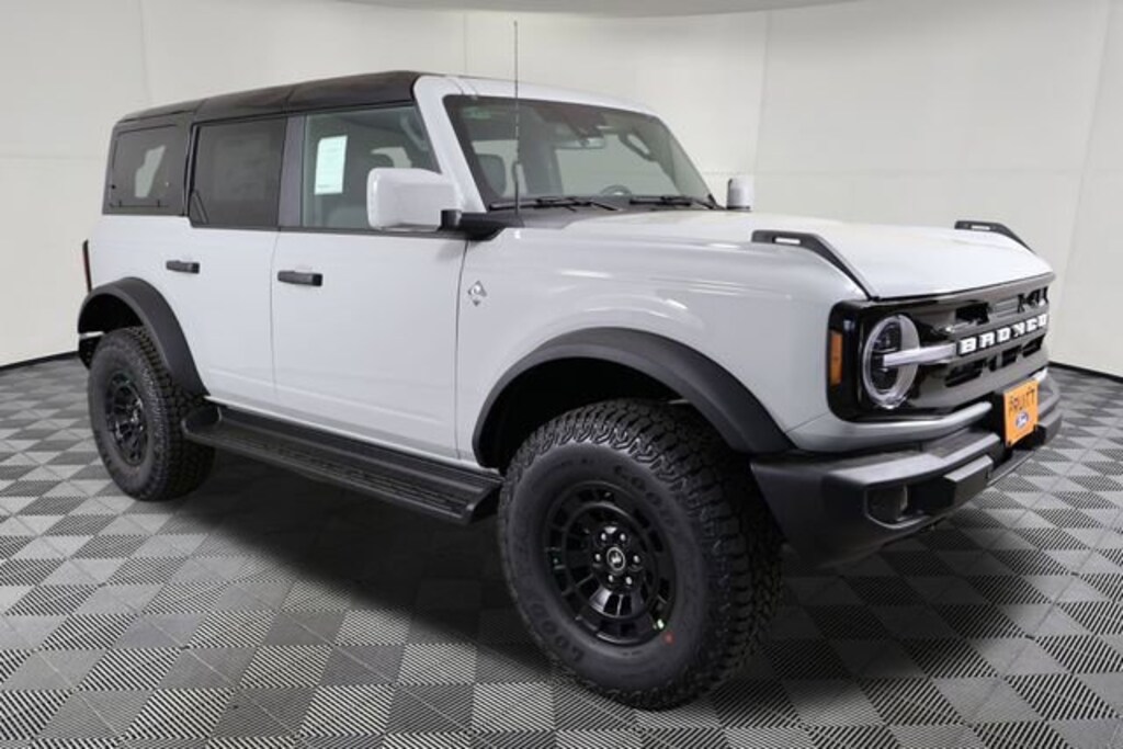 New 2026 Ford Bronco Outer Banks SUV