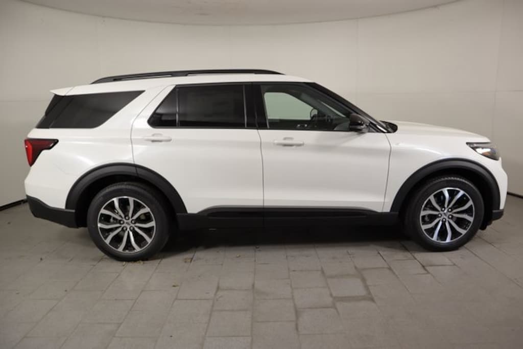 New 2026 Ford Explorer ST-Line SUV