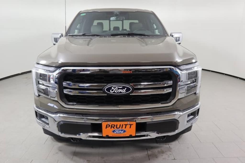 New 2025 Ford F-150 Lariat Truck SuperCrew Cab