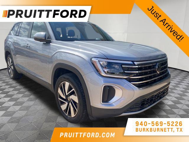 2026 Volkswagen Atlas SE w/Tech