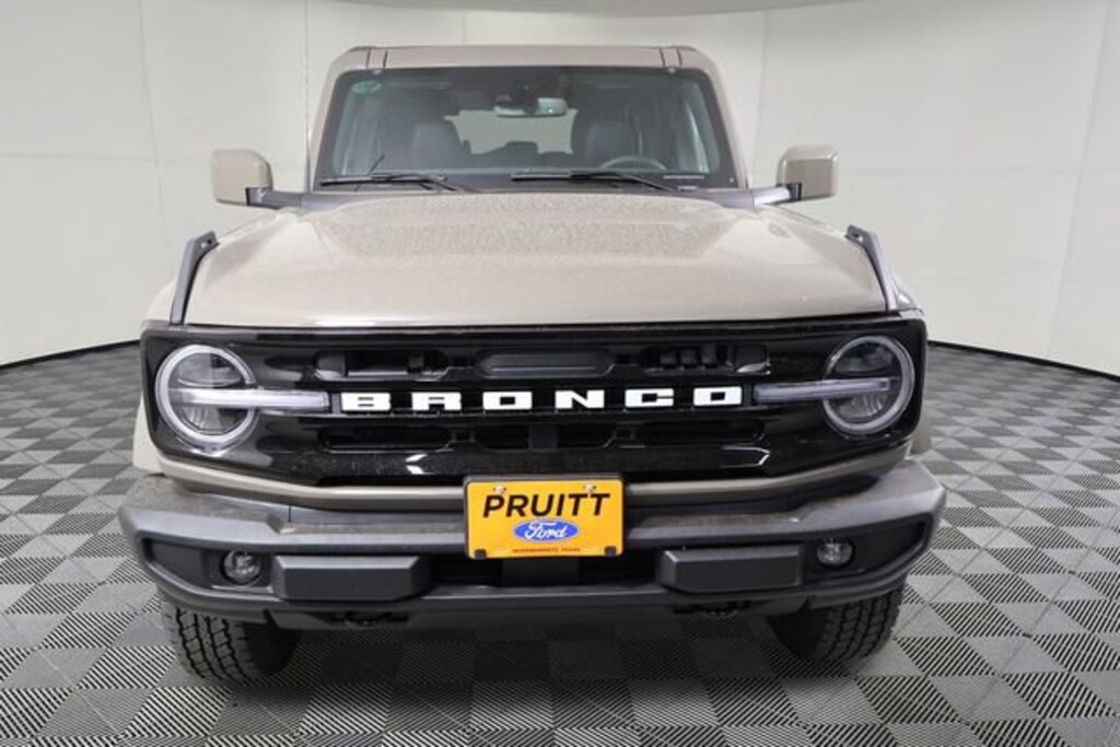 New 2026 Ford Bronco Outer Banks SUV