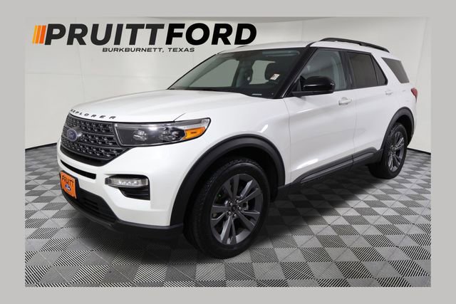 2022 Ford Explorer XLT 4WD's photo