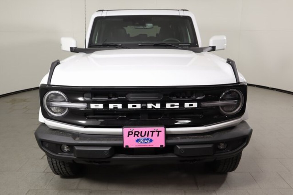 New 2025 Ford Bronco Outer Banks SUV