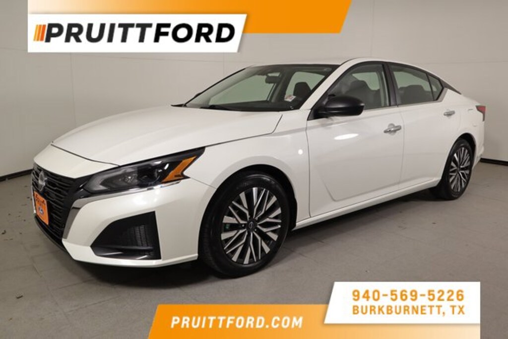 Used 2024 Nissan Altima 2.5 SV Sedan