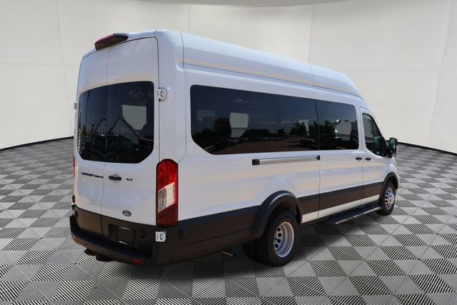 2026 Ford Transit Passenger Van XLT - Photo 6