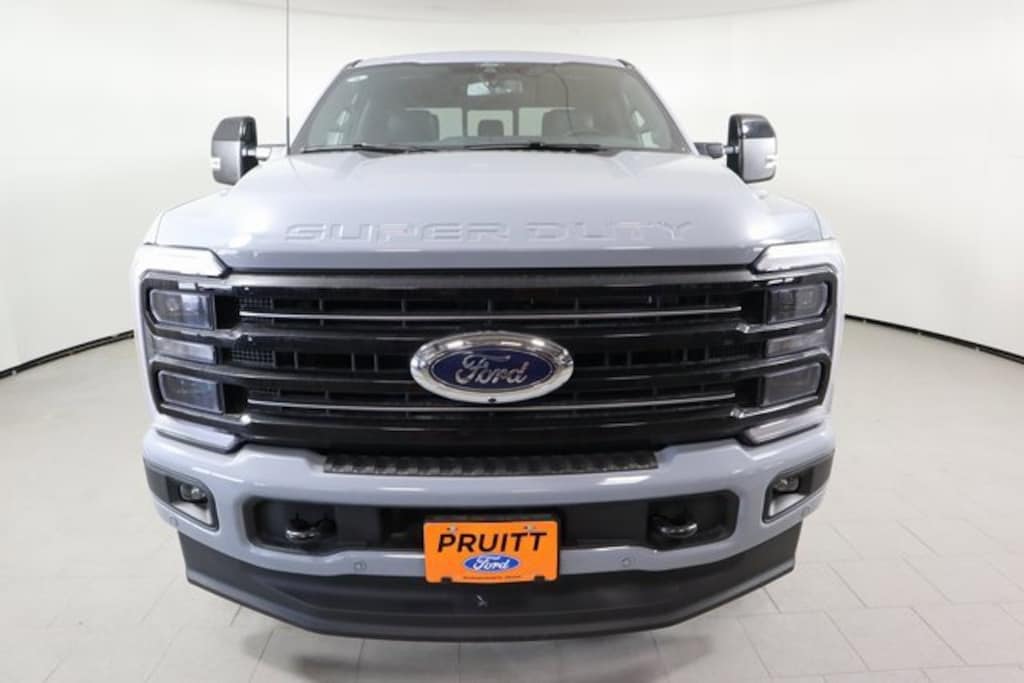 New 2025 Ford F-250 Truck Crew Cab