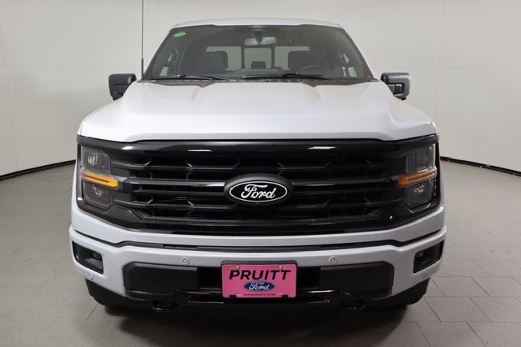 New 2025 Ford F-150 XLT Truck SuperCrew Cab