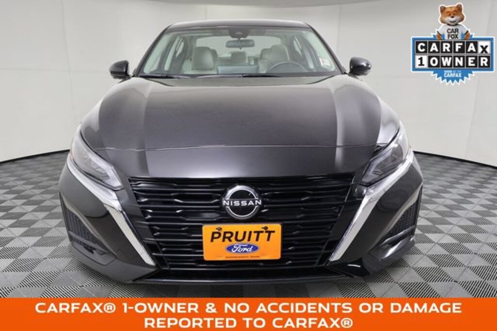 Used 2025 Nissan Altima SL Sedan
