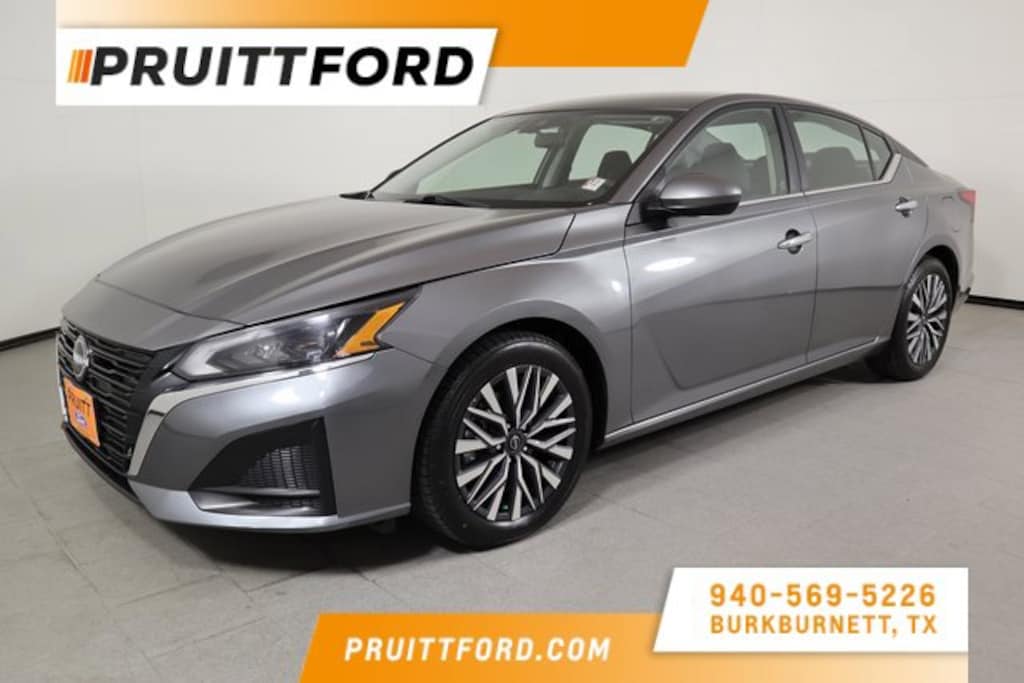 Used 2023 Nissan Altima 2.5 SV Sedan