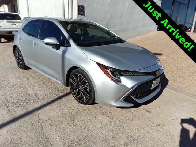 2019 Toyota Corolla Hatchback XSE's photo