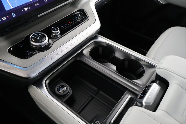 2027 Ford Expedition Platinum - Photo 22