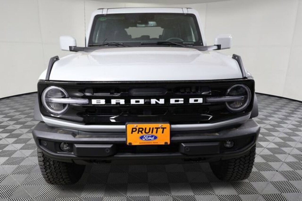 New 2026 Ford Bronco Outer Banks SUV