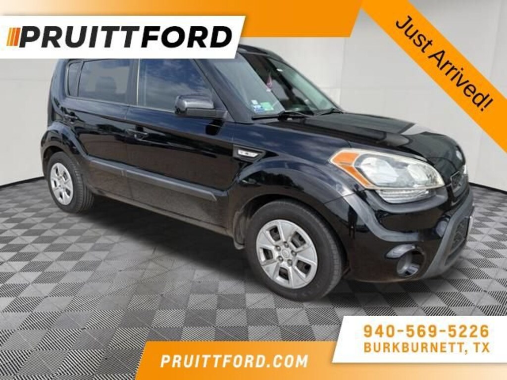 Used 2013 Kia Soul Base Hatchback
