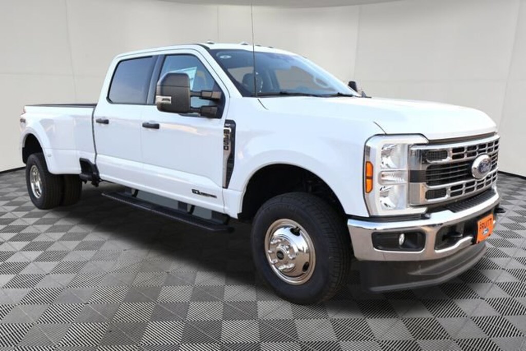 New 2026 Ford F-350 Truck Crew Cab