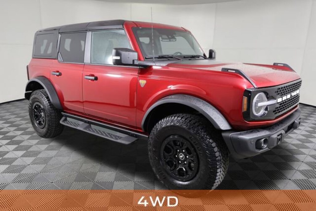 Used 2025 Ford Bronco Badlands SUV