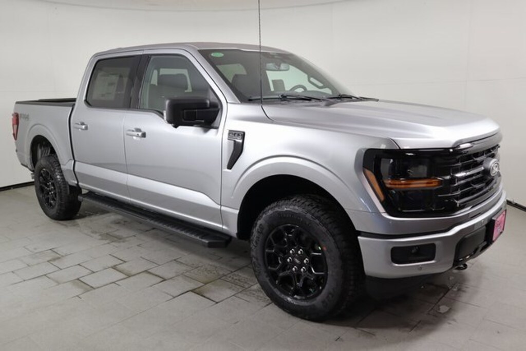 New 2025 Ford F-150 XLT Truck SuperCrew Cab
