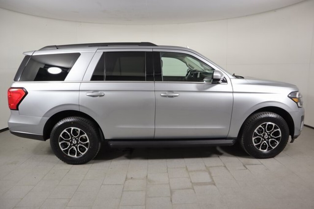 Used 2024 Ford Expedition XLT SUV