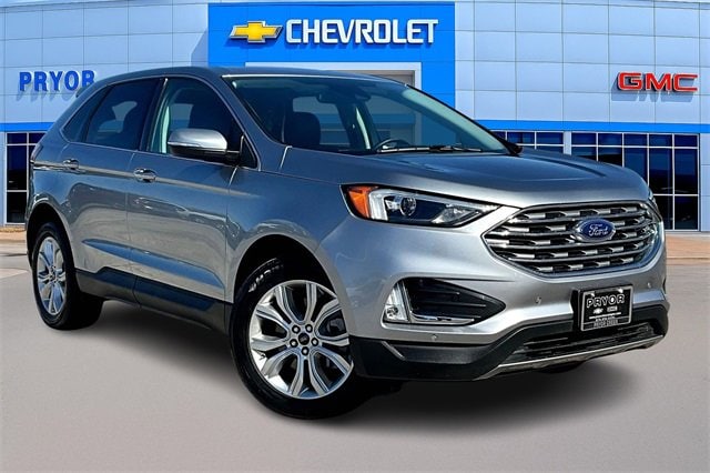 2024 Ford Edge Titanium's photo