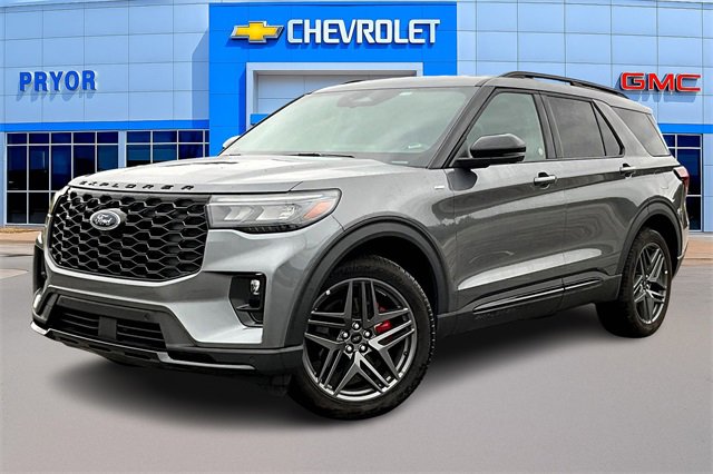 2025 Ford Explorer ST-Line photo 3