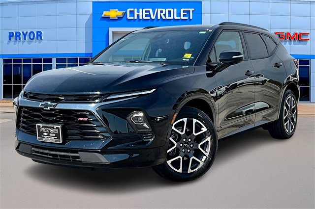 2025 Chevrolet Blazer RS photo 3