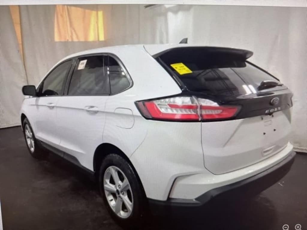 Used 2021 Ford Edge SE SUV
