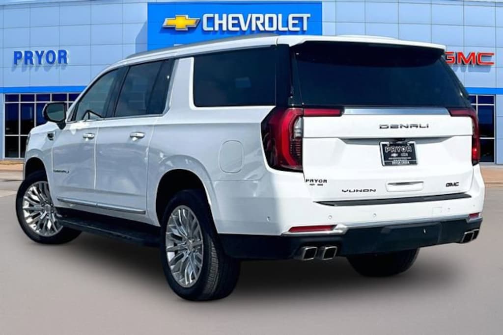 Used 2025 GMC Yukon XL Denali SUV