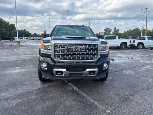 2019 Gmc Sierra 2500 HD Denali photo 2