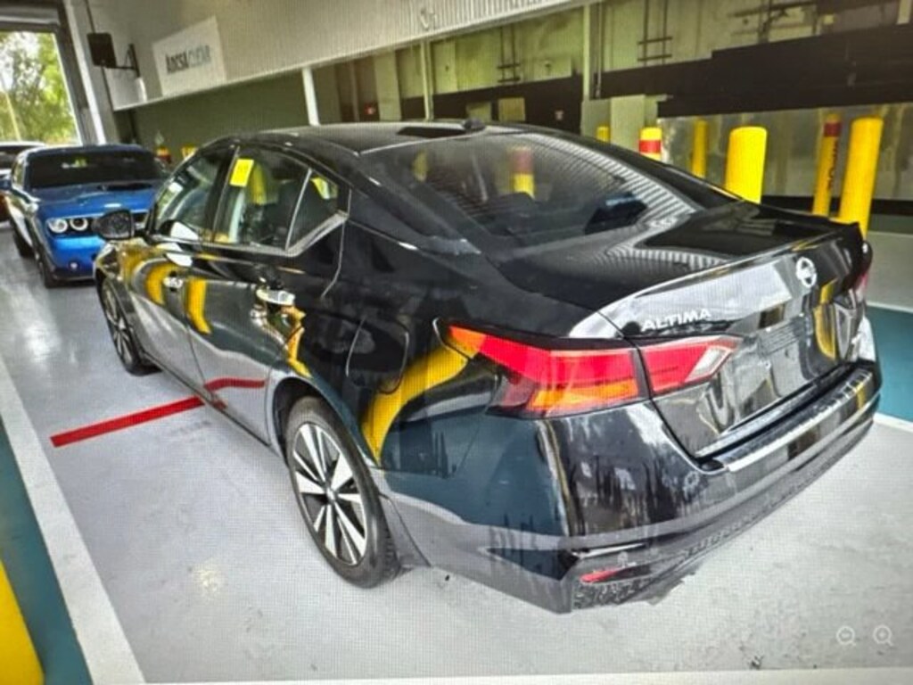 Used 2020 Nissan Altima 2.5 SL Sedan