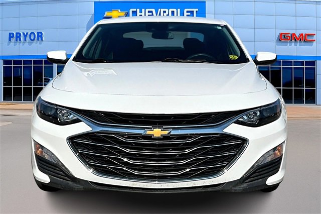 2023 Chevrolet Malibu 1LT photo 2