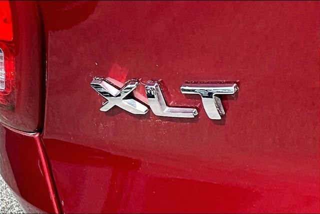 2019 Ford Explorer XLT - Photo 24