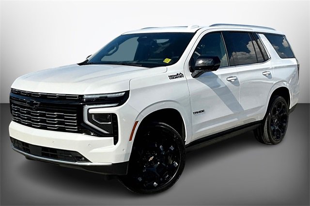 2025 Chevrolet Tahoe High Country photo 2