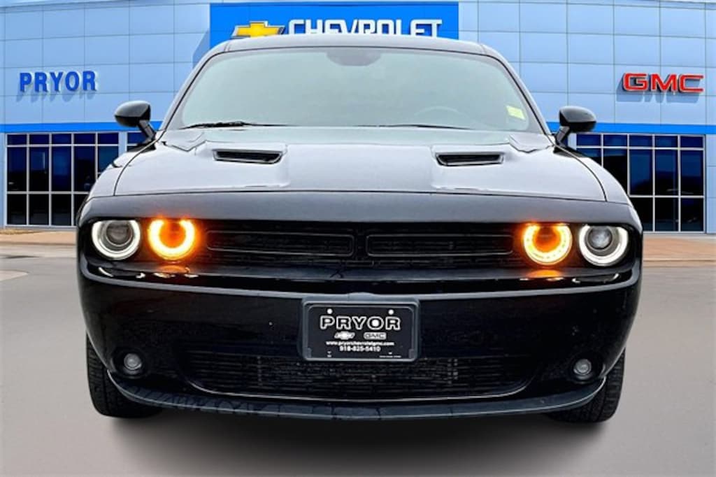 Used 2021 Dodge Challenger SXT Coupe