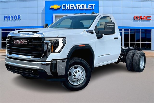 2026 Gmc Sierra 3500 HD Pro photo 2