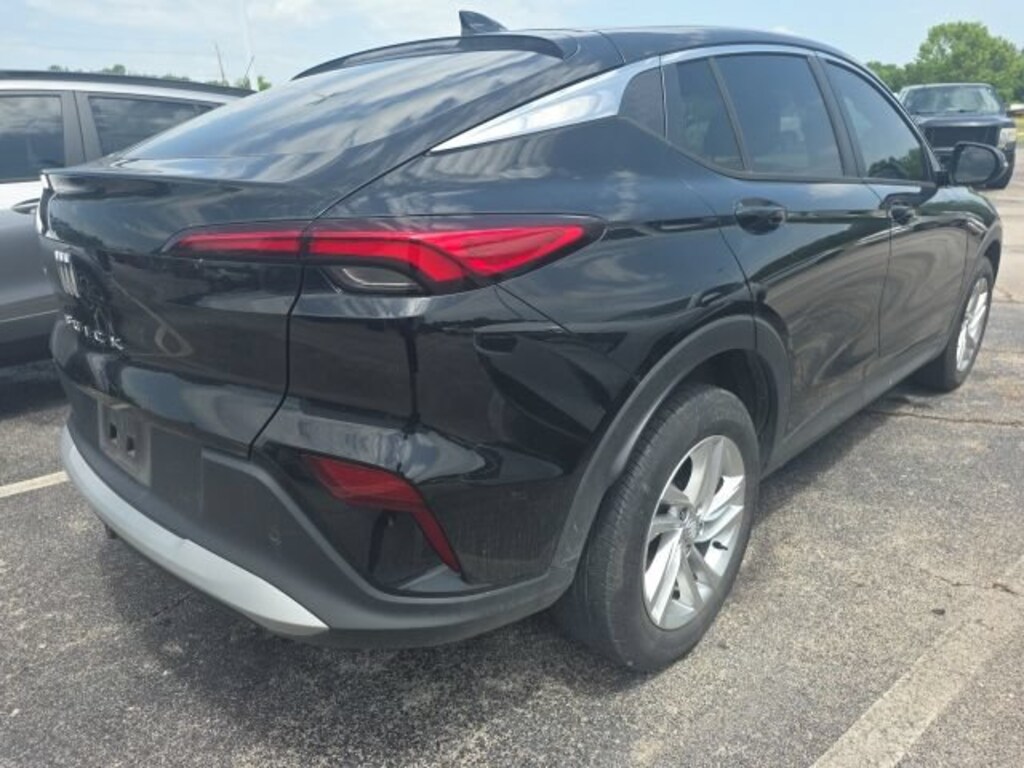 Used 2025 Buick Envista Preferred SUV