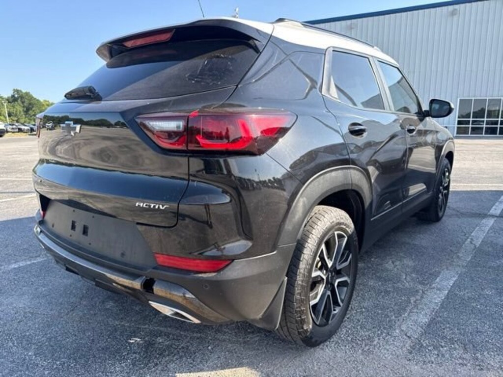 Used 2025 Chevrolet Trailblazer Activ SUV