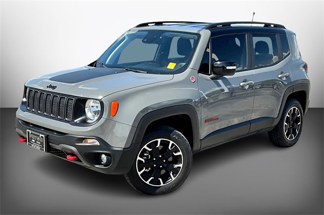 2023 Jeep Renegade Trailhawk photo 3