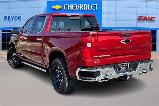 2025 Chevrolet Silverado 1500 LTZ photo 4