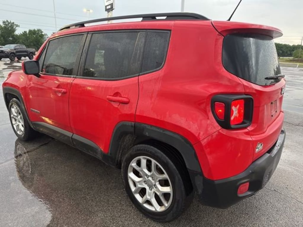 Used 2017 Jeep Renegade Latitude SUV