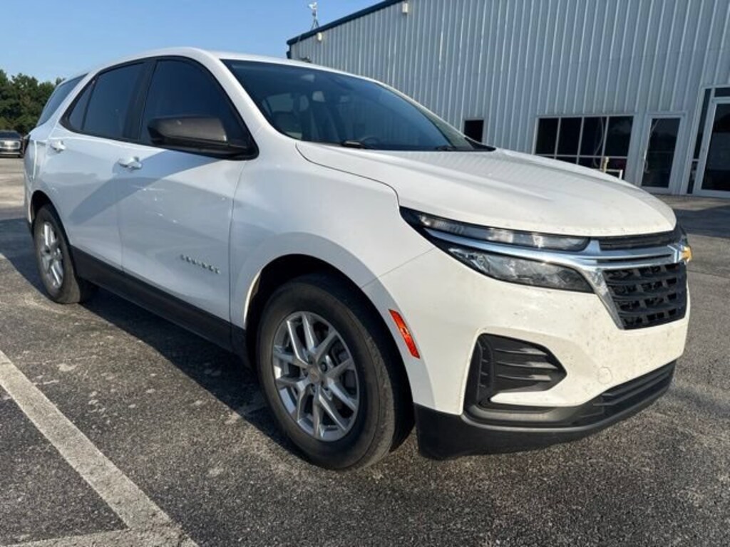 Used 2024 Chevrolet Equinox LS SUV