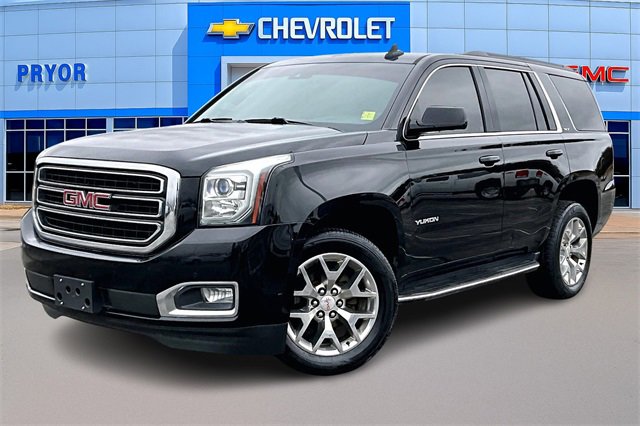 2017 Gmc Yukon SLT photo 3