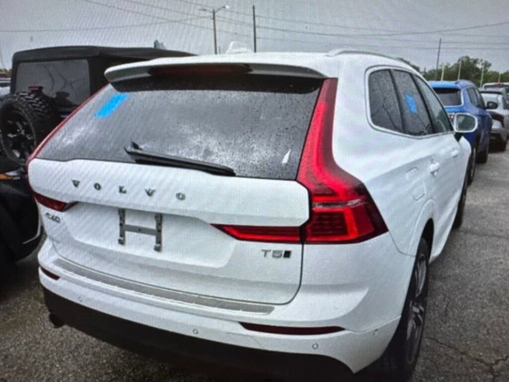 Used 2018 Volvo XC60 Momentum SUV