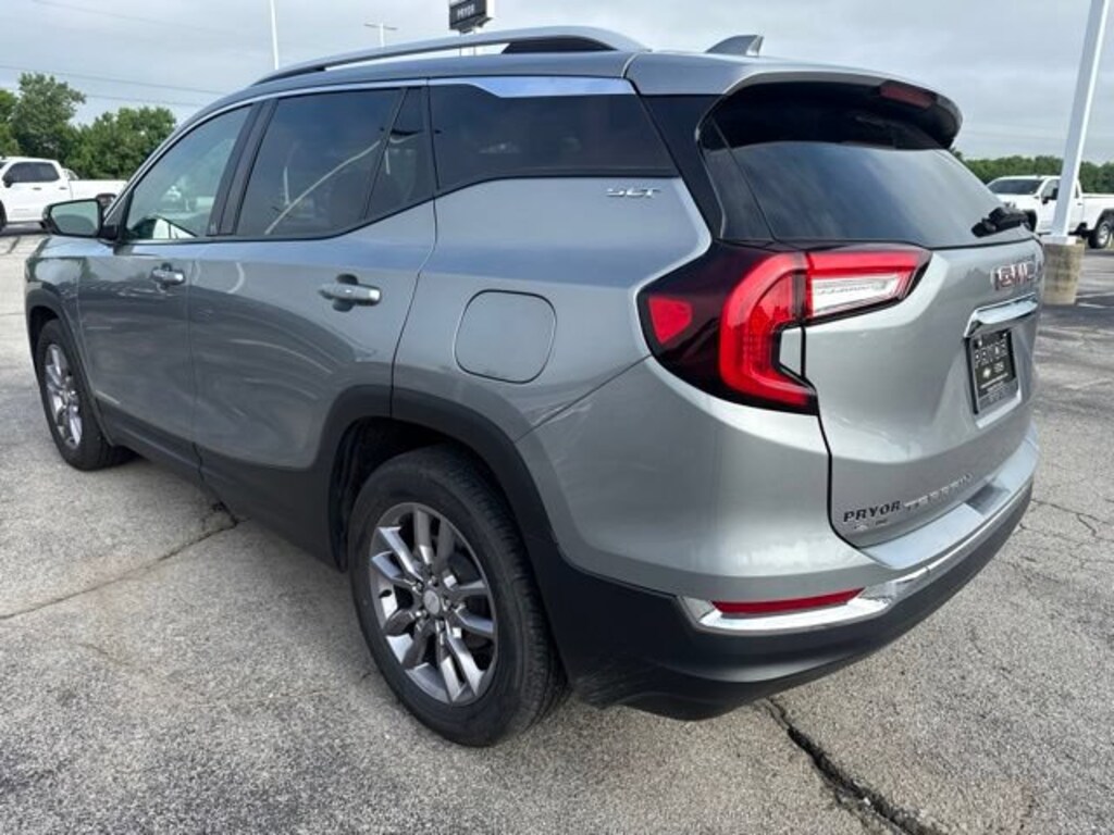 Used 2023 GMC Terrain SLT SUV
